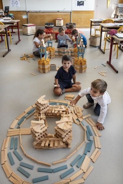 Kapla ile Özgürce Yarat - Hafta Sonu Çocuk Atölyesi  (Aylık 4'lü paket)