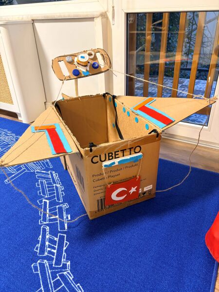 Makedo ile Kartondan Tasarımlar | Tek Seferlik